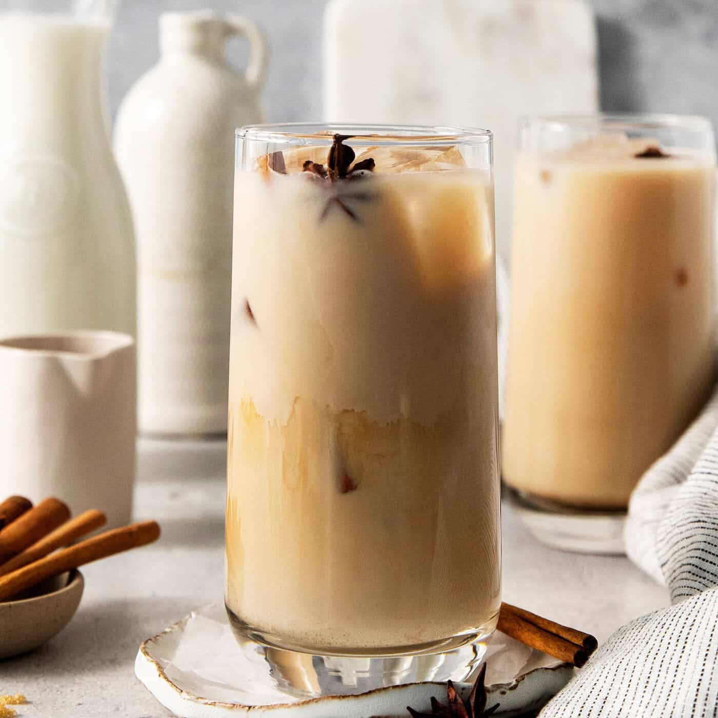 Easy Homemade Iced Chai Latte: Spices, Milk & Sweeteners